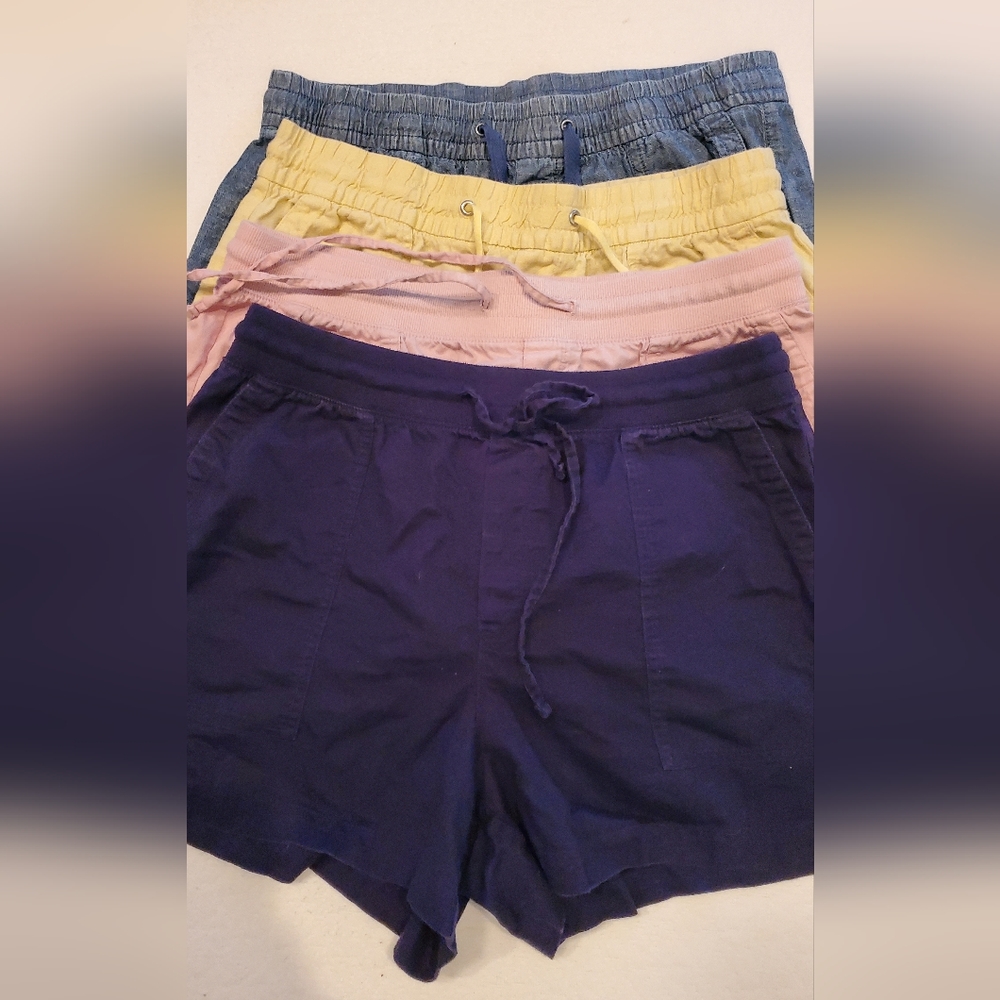 Bundle of Gap shorts-Womens Medium